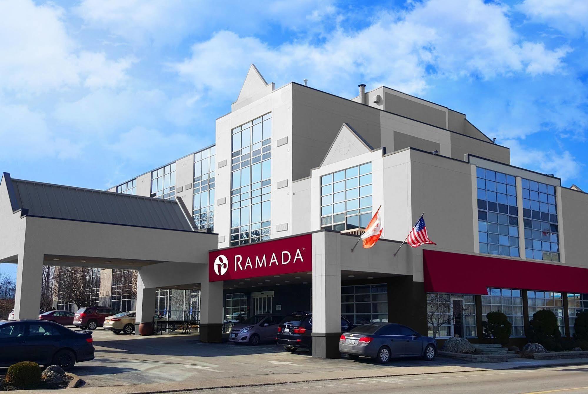 Ramada By Wyndham Niagara Falls By The River Exterior foto