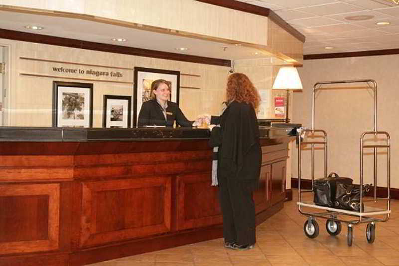 Ramada By Wyndham Niagara Falls By The River Interior foto